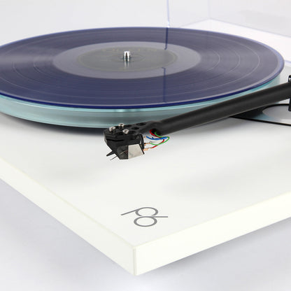 Rega Planar 6 Turntable with Nd5 MM Phono Cartridge (White)