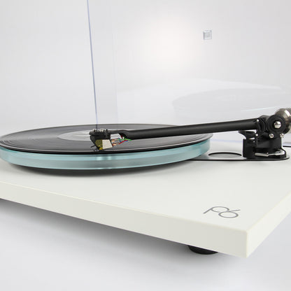 Rega Planar 6 Turntable with Nd7 MM Phono Cartridge (White)