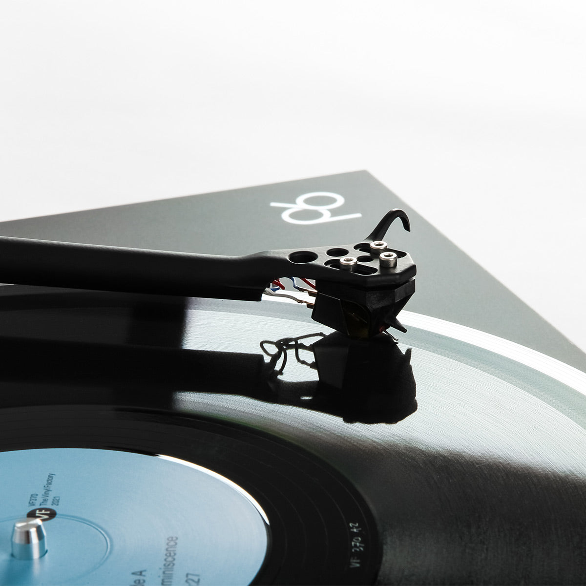 Rega Planar 6 Turntable with Nd7 MM Phono Cartridge (Polaris Grey)