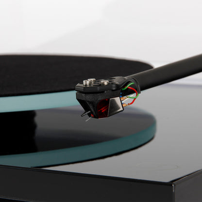 Rega Planar 2 Turntable with Nd3 MM Phono Cartridge (Matt Black)