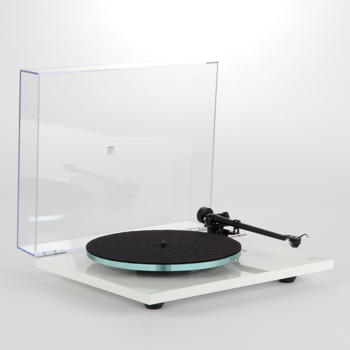 Rega Planar 3 Turntable with Nd5 MM Phono Cartridge (White)