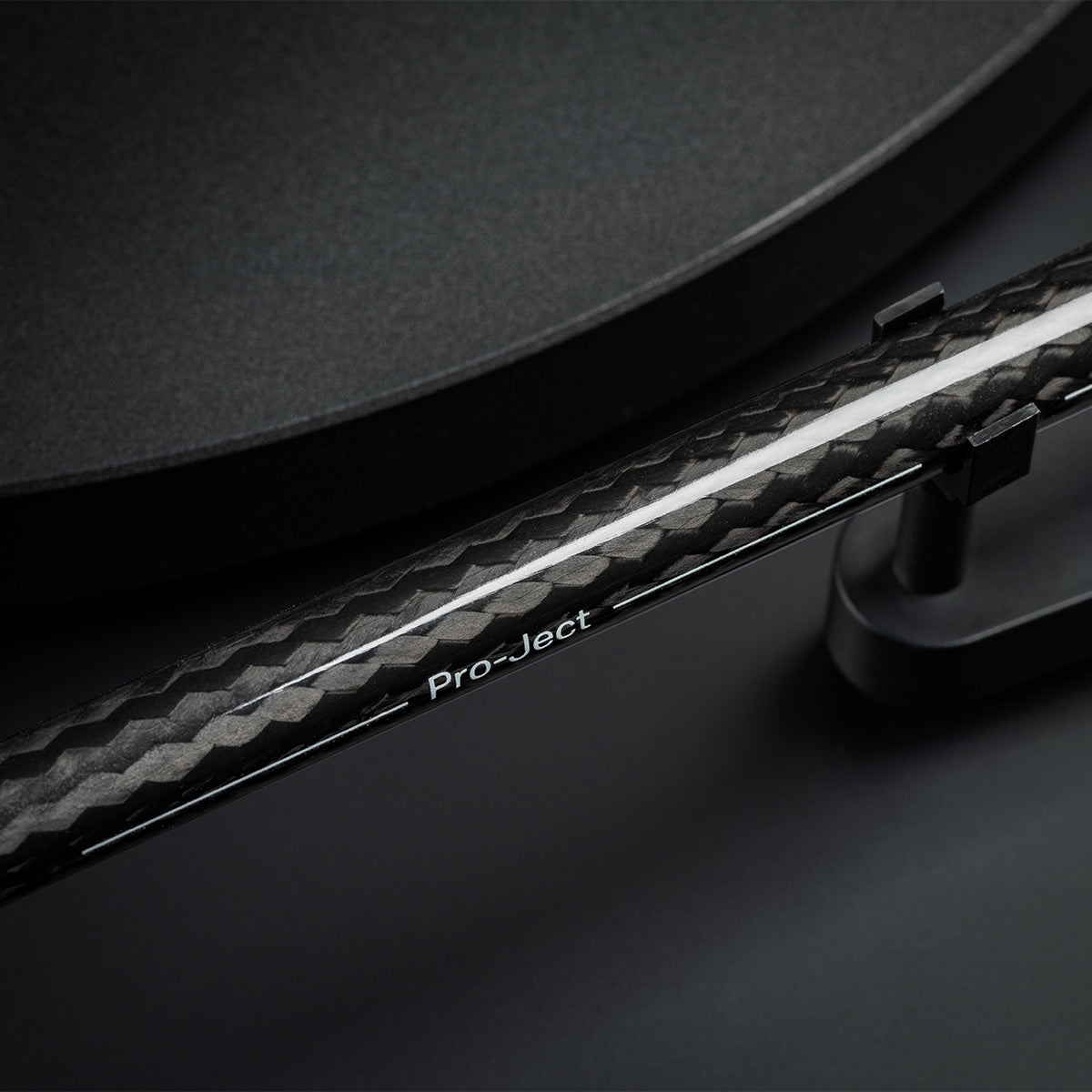 Pro-Ject Debut PRO B Balanced Turntable with Pick it PRO Balanced Cartridge